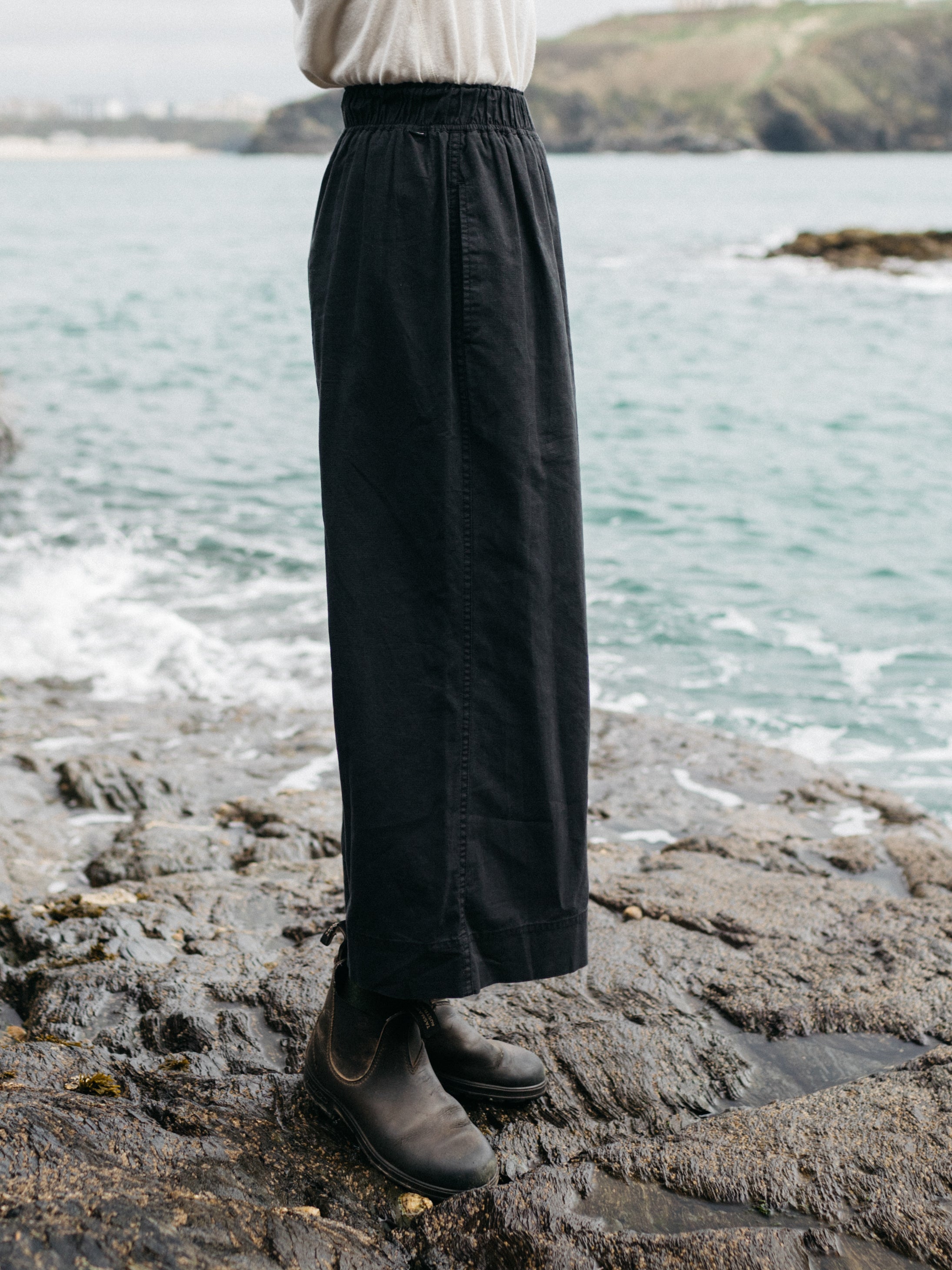 Women's Black High-Waist Hemp Culottes - Morva | Finisterre