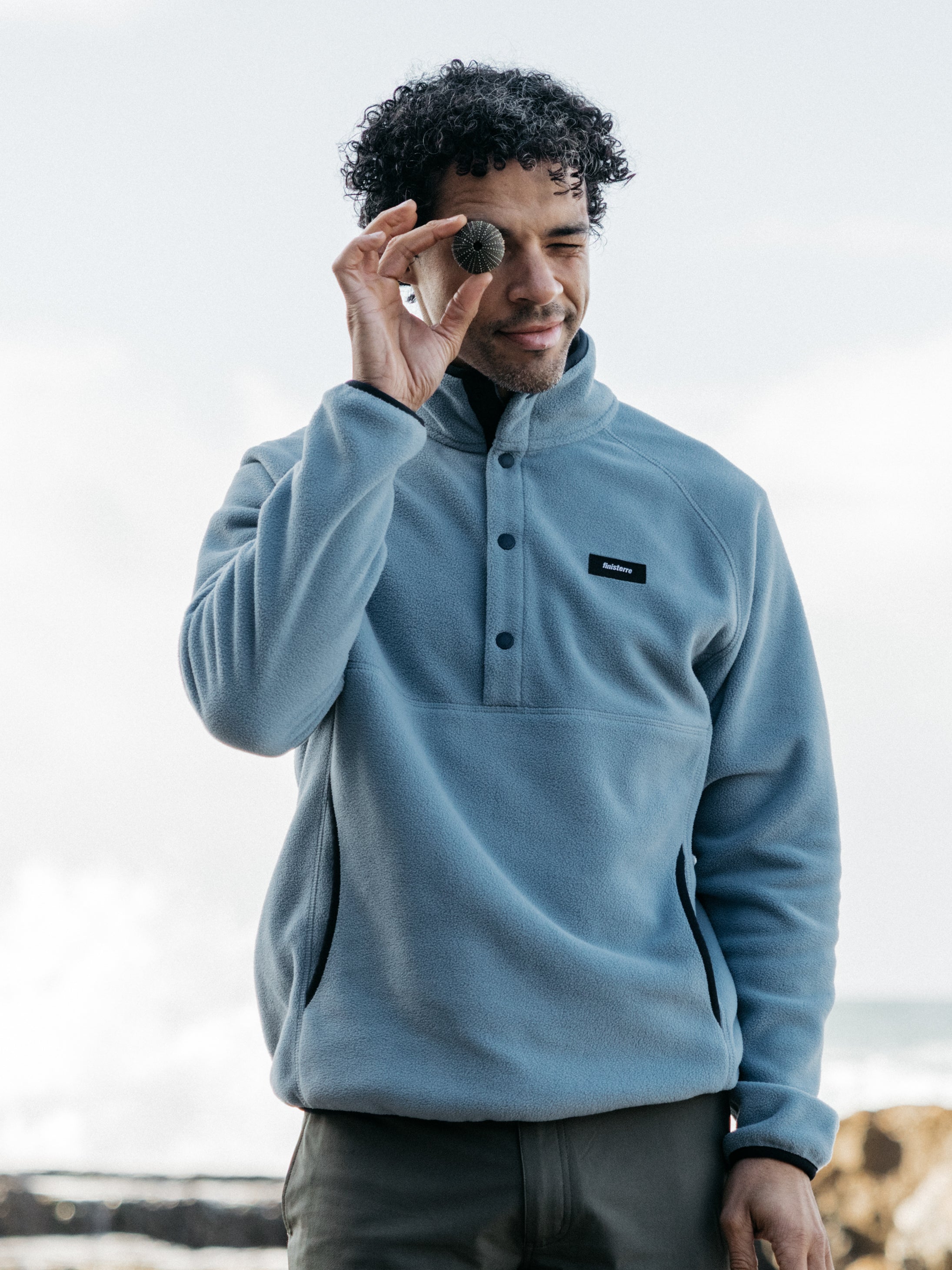 Men's Recycled 1/4 Fleece in Bay Blue - Axiom | Finisterre
