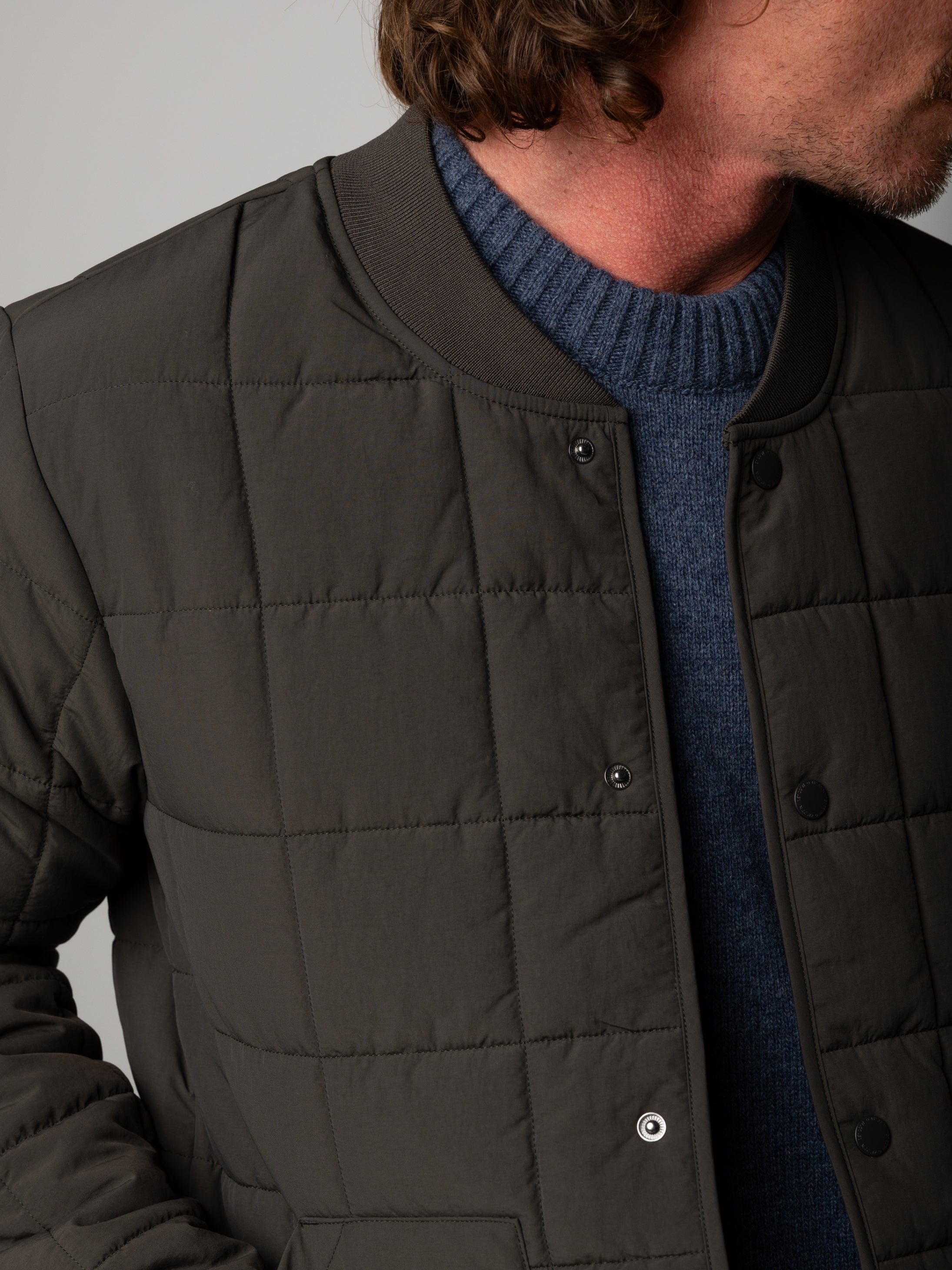 Men's Recycled Insulated Jacket in Raven - Lapwing | Finisterre