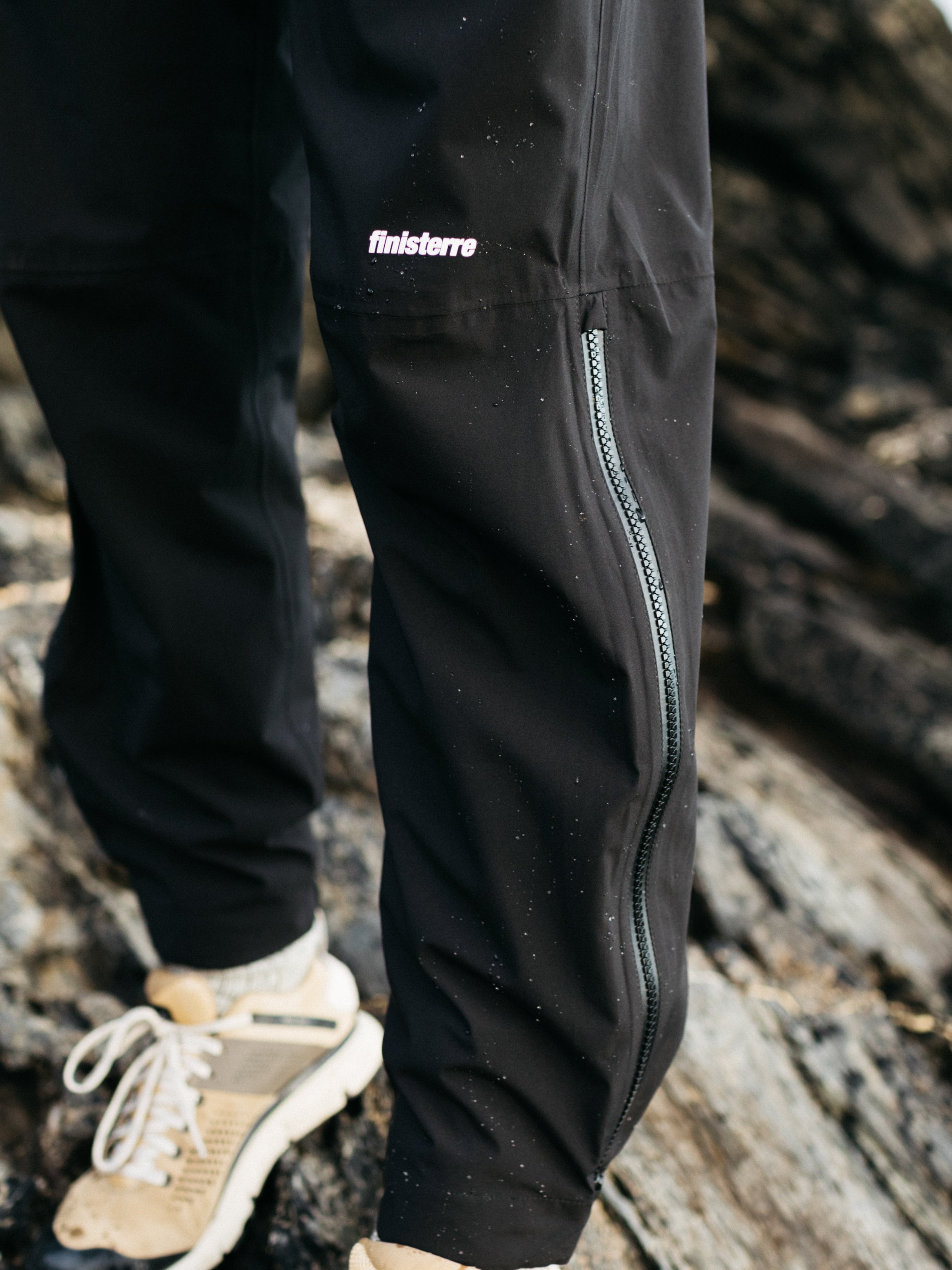 Men's Rainbird Waterproof Trousers in Black