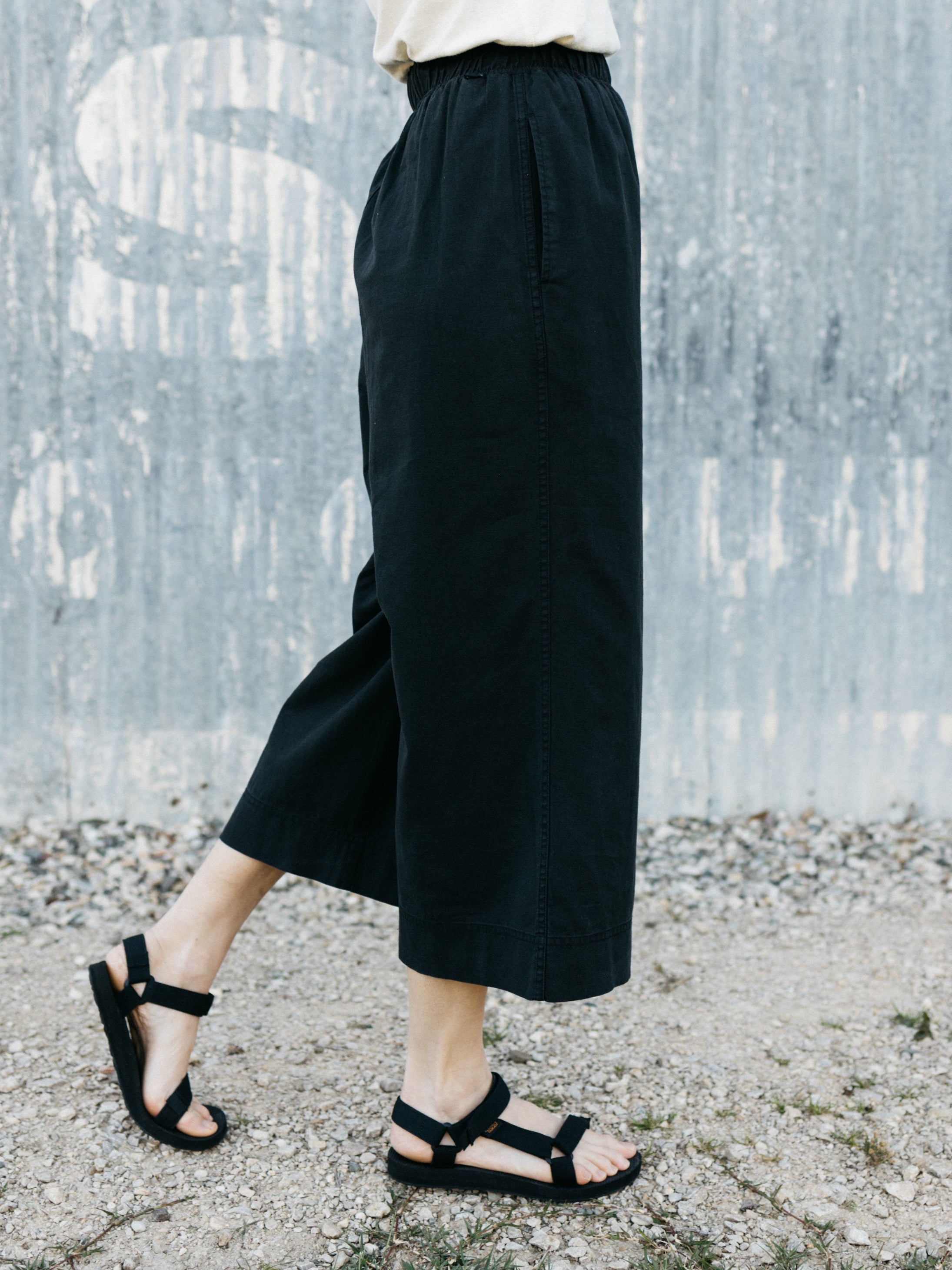 Women's Black High-Waist Hemp Culottes - Morva | Finisterre