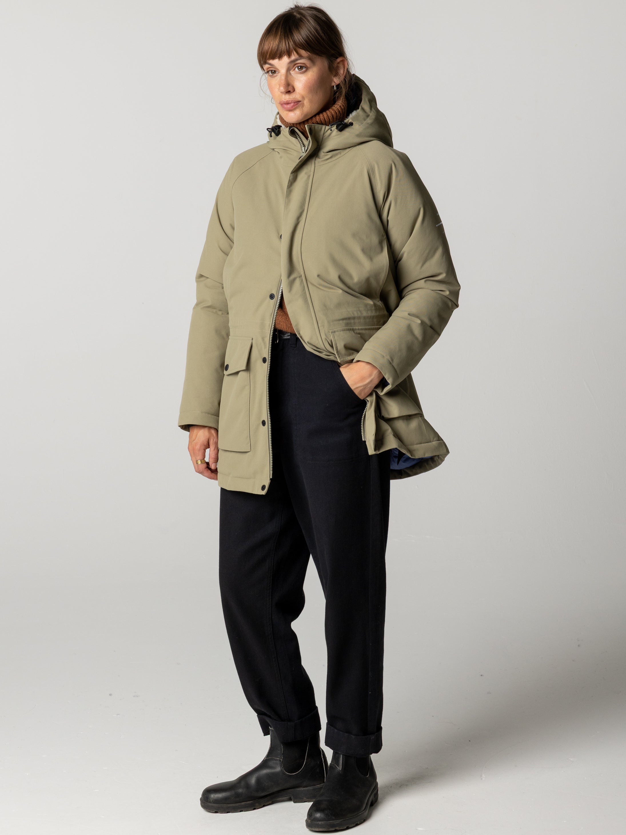 Women's Parka Jacket in Willow Green - Vellus | Finisterre