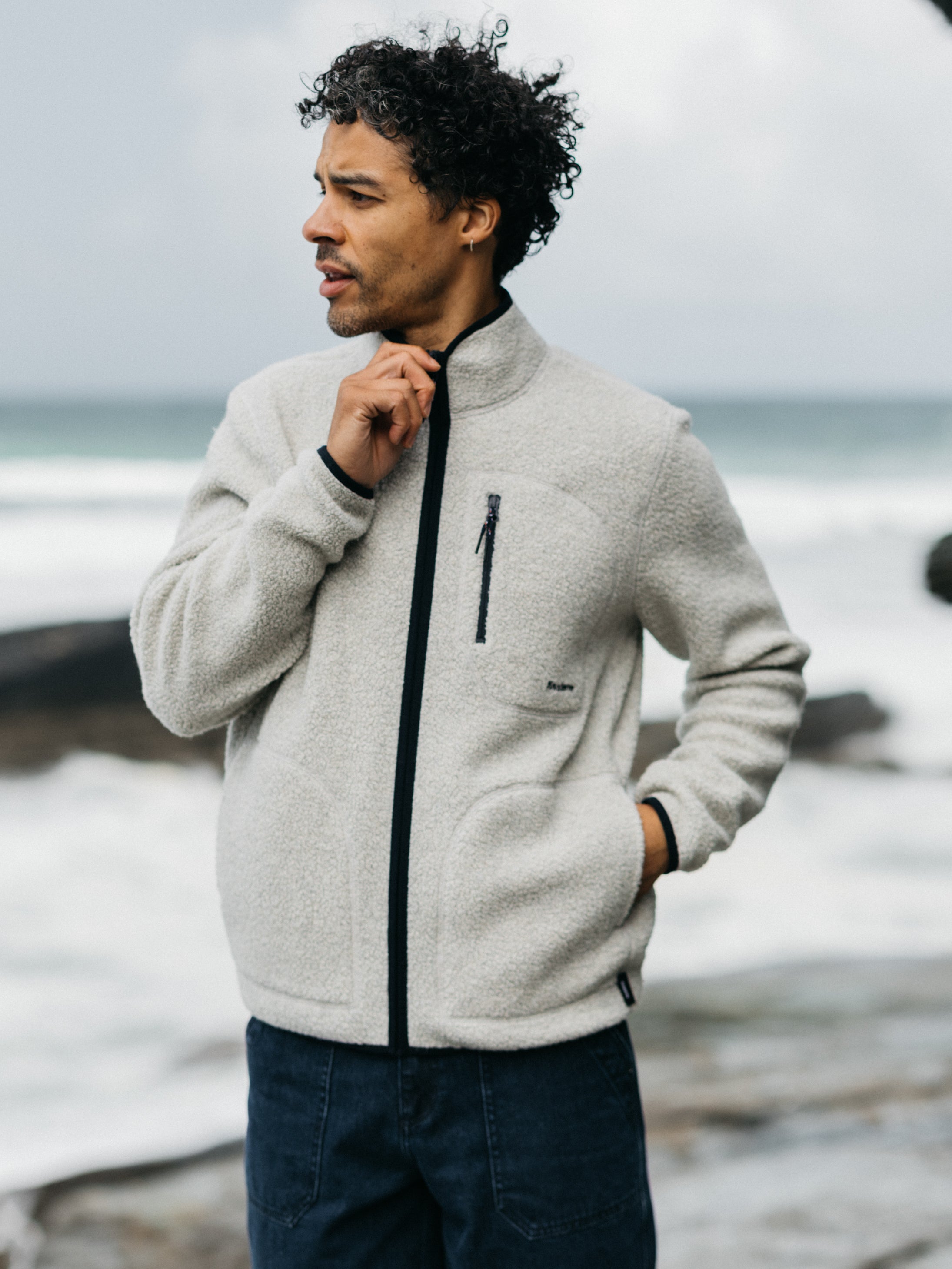 Finisterre Men's Barents Jumper - Raven