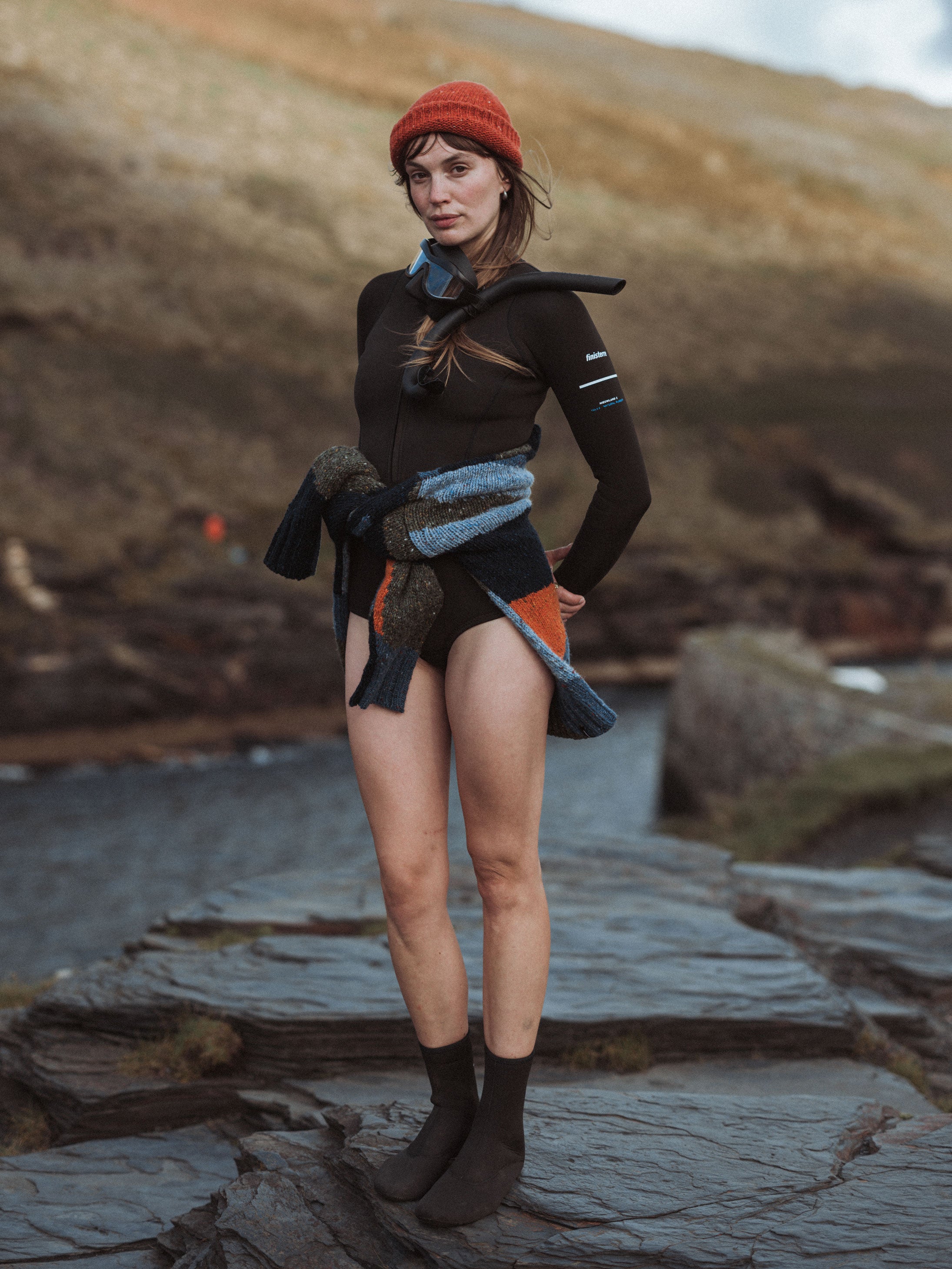 Women's Nieuwland 2e Yulex Long Sleeve Swimsuit in Black | Finisterre