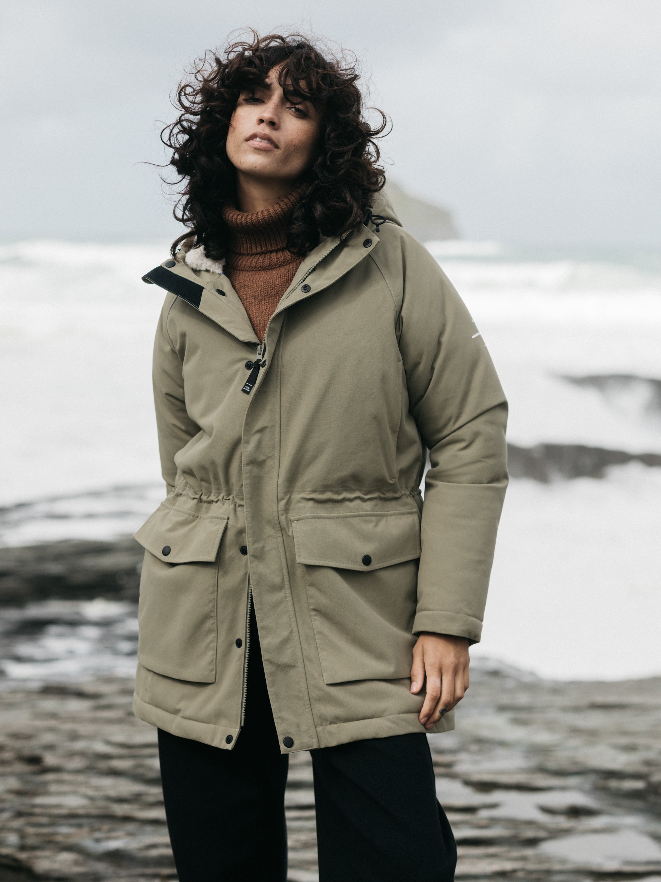 Women's Parka Jacket in Willow Green - Vellus | Finisterre